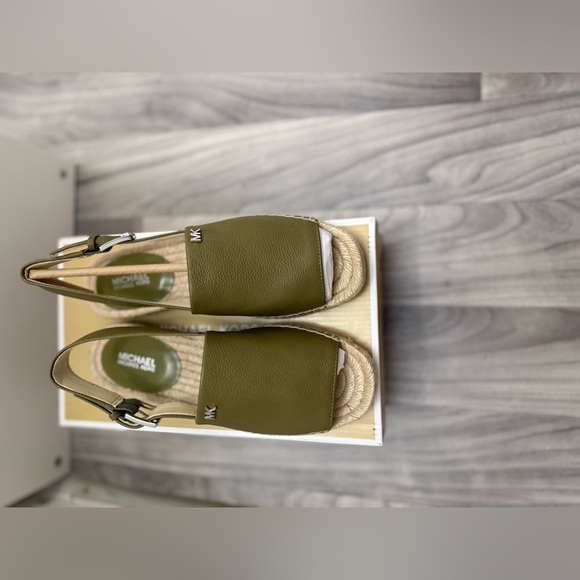 Michael Kors Kendrick Espadrille in Oregano - Picture 2 of 6